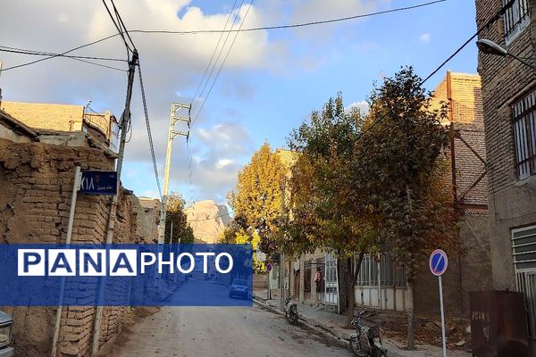 اولین باران پاییزی قابی شفاف از پاییز  رنگارنگ را در شهر زیبای بار رقم زد