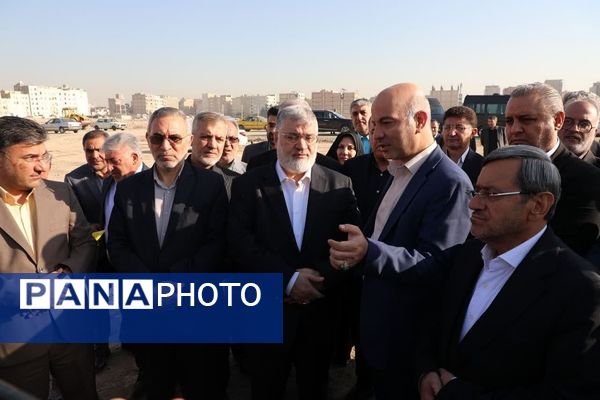 وعده قشقاوی به تحقق رسید، خشت‌گذاری دو مدرسه ۱۵ کلاسه دخترانه در حصارک پایین