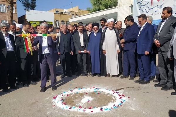 کلنگ‌زنی ۱۳ طرح آموزشی، پرورشی و ورزشی همزمان با هفته دولت در قم