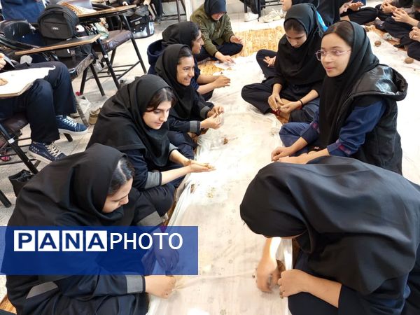 پویش تسبیح در دبیرستان فرهنگ کاشمر