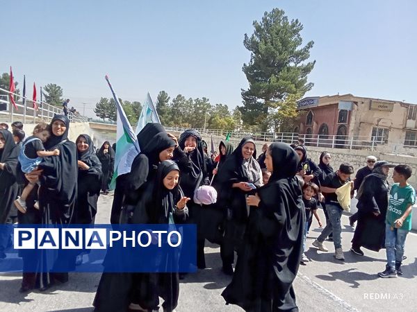 حضور مردم نیشابور در راهپیمایی جاماندگان اربعین حسینی