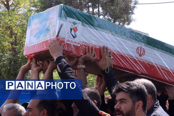 تشییعی که بهارستان را یکپارچه عزادار و مفتخر کرد