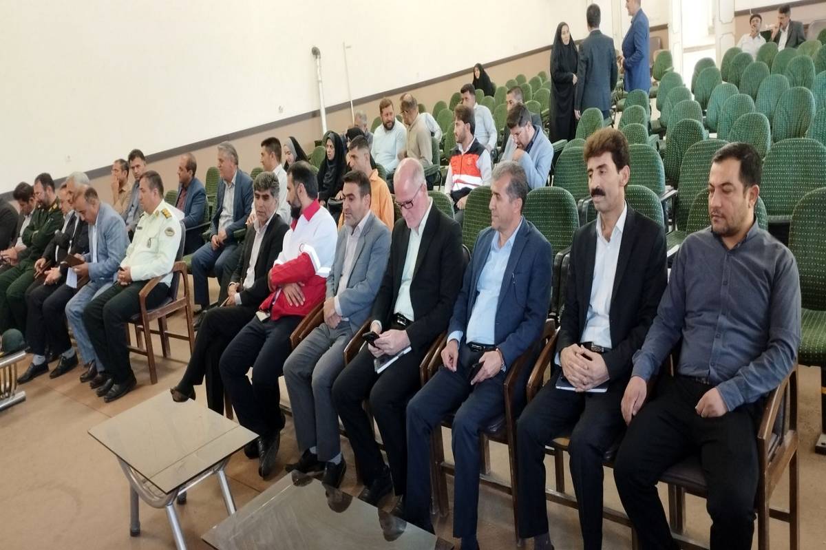 بررسی طرحهای عمرانی و تاکید بر شتاببخشی به پروژهها در اردل