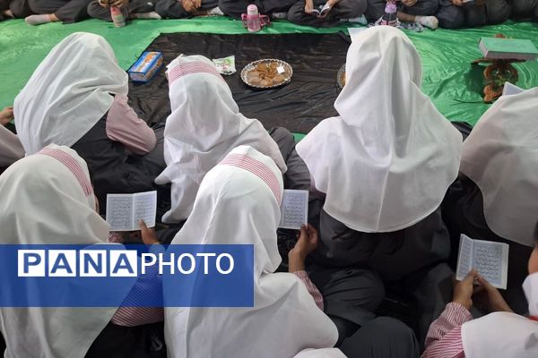 اقامه نماز جماعت و محافل انس با قرآن در مدارس فیروزکوه