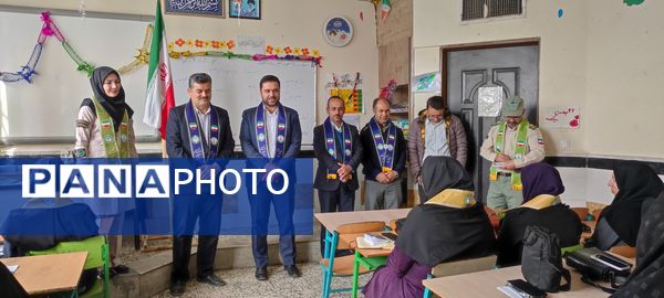 بازدید مدیر سازمان دانش‌آموزی خراسان شمالی از کلاس‌های ضمن خدمت سازمان‌دانش‌آموزی