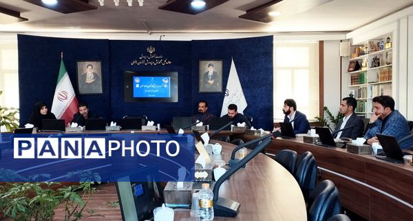 نشست هم‌اندیشی کارشناسان روابط عمومی با مدیر کل آموزش و پرورش خراسان رضوی