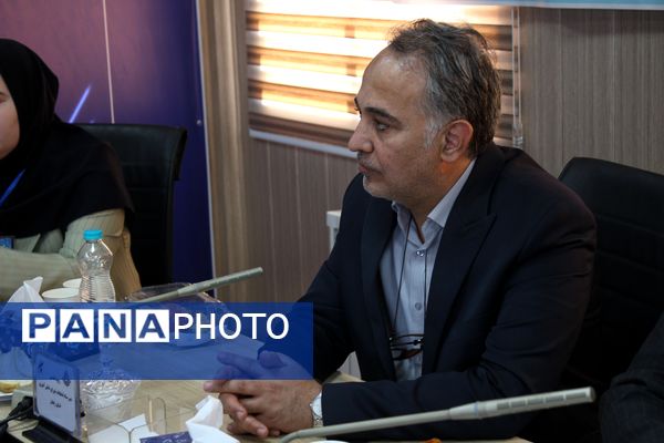 افتتاحیه وبیناری مجلس دانش آموزی جمهوری اسلامی ایران در زنجان 