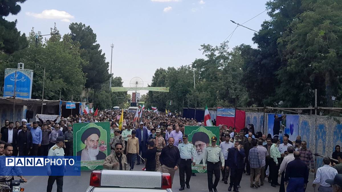 حضور بی نظیر مردن نیشابور در راهپیمایی بر علیه حمله رژیم صهیونسیتی