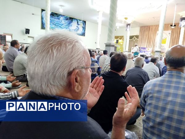 نماز باشکوه عید سعید قربان در شهرستان کاشمر 