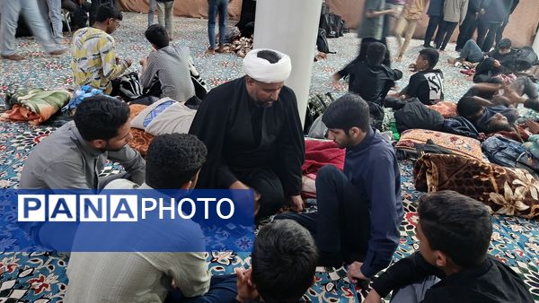 مراسم اعتکاف دانش‌آموزی در مسجد نور سندرک