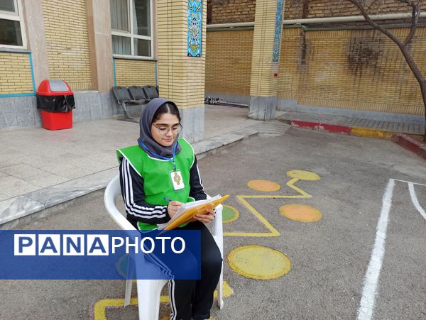 اجرای طرح مُدام در دبیرستان دخترانه ۱۳ آبان ؛ گامی برای ارتقاء یادگیری پایدار 