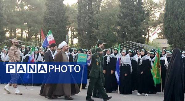 برگزاری اردو یاوران ولایت دختران متوسطه اول استان اصفهان