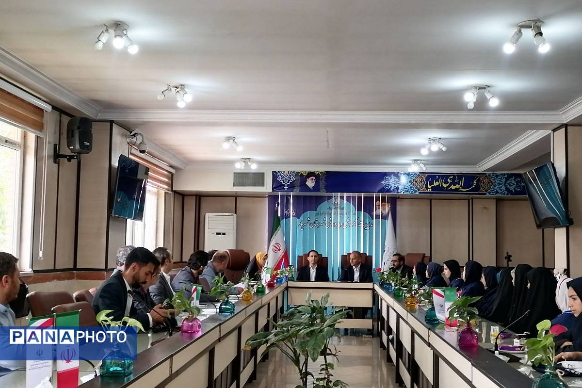نشست فعالین پانا شهریار با مدیر جدید اداره آموزش و پرورش