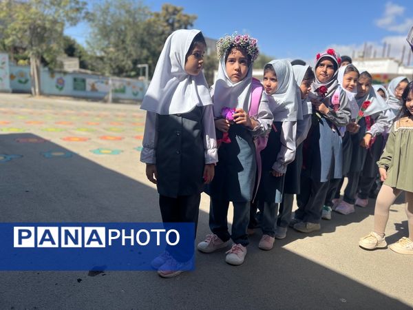 جشن شکوفه‌ها در مدارس سملقان