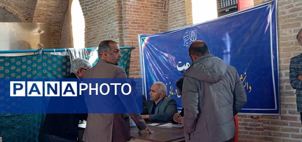 میز خدمت در آخرین نماز جمعه آبان ماه