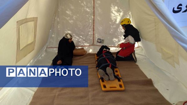 برگزاری مانور زلزله در مدرسه فاطمیه شهرستان آببر