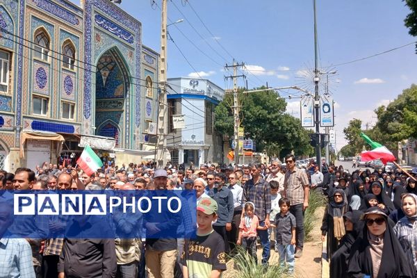 راهپیمایی جمعه خشم و نصر شهرستان قروه