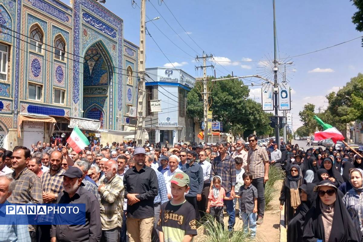 راهپیمایی جمعه خشم و نصر شهرستان قروه