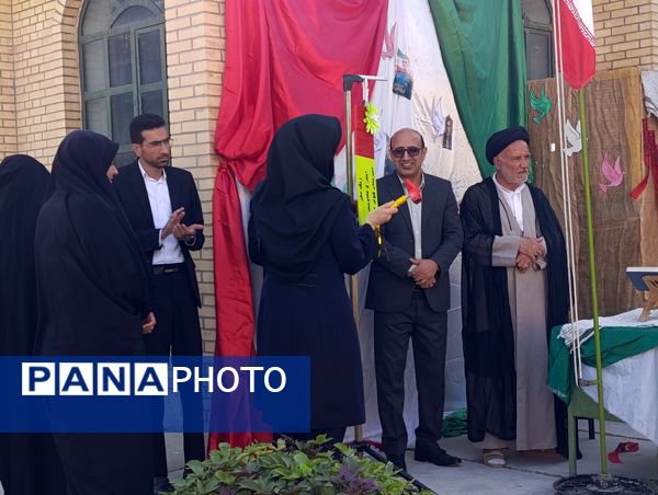زنگ مهر در فراشبند به صدا در آمد