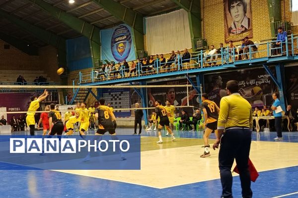 درخشش طلایی‌پوشان ورامین؛ مقاومت تهران مغلوب شد