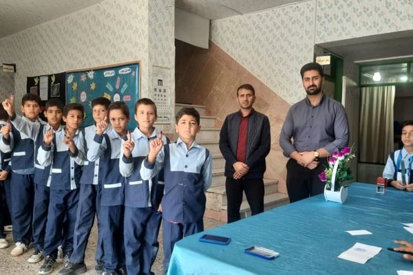 برگزاری انتخابات شورای دانش‌آموزی در مدرسه جیحون خاتم