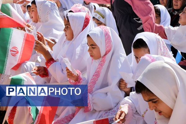 آیین بهره‌برداری متمرکز از ۵۶ پروژه آموزشی با ۱۶۲ کلاس درس