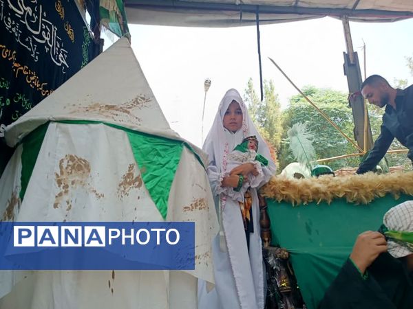 مراسم عزاداری عاشورای حسینی با حضور پرشور مردم و هیات‌های مذهبی شهرستان کاشمر 