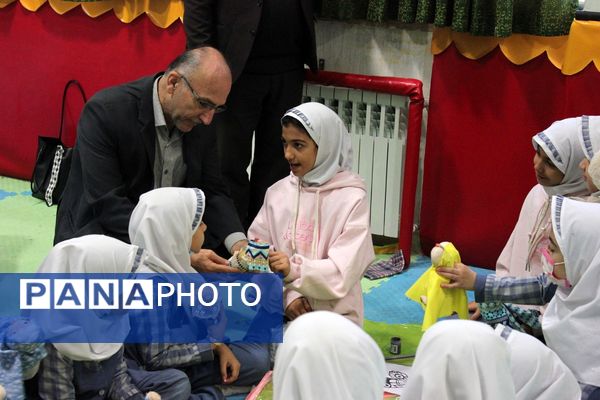 بازدید معاون پرورشی آموزش‌وپرورش ورامین از مدارس در هفته فرهنگی‌هنری «ماها»