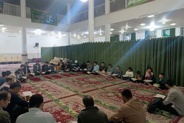 محفل انس با قرآن کریم در کاشمر 
