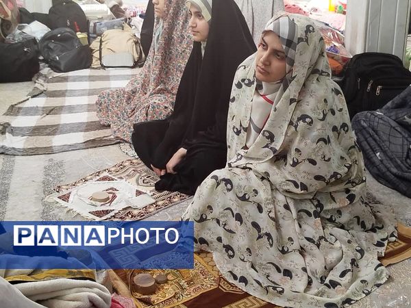 آینه‌های نور: لحظاتی سرشار از صمیمیت و گفتگو در اعتکاف دانش‌آموزی