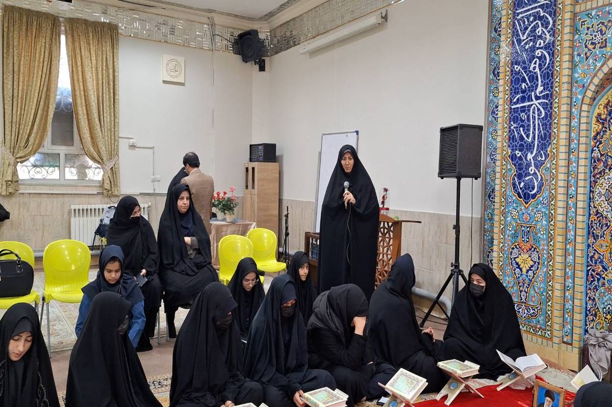 قرآن، عترت و نماز؛ نقشه راه زندگی دانش‌آموزان است