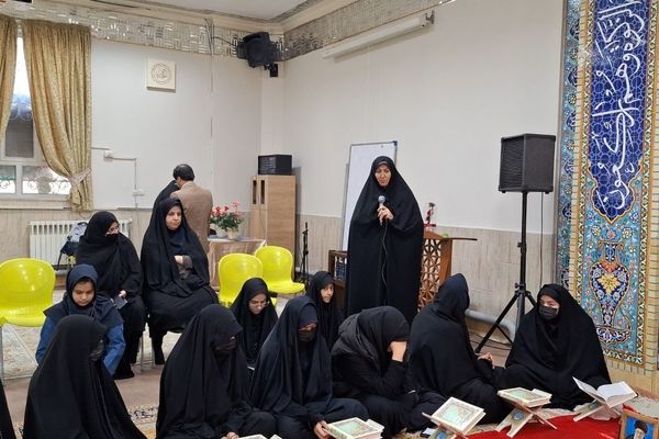 قرآن، عترت و نماز؛ نقشه راه زندگی دانش‌آموزان است