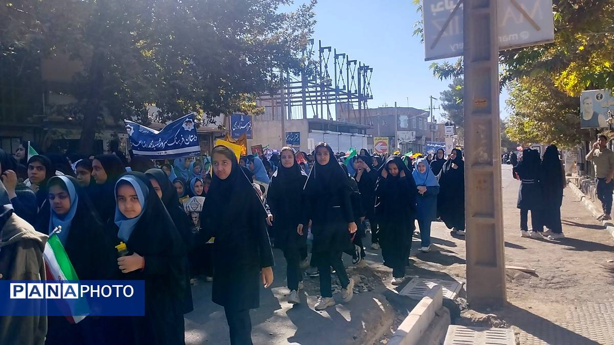 اقتدار ملت ایران در راهپیمایی روز ۱۳ آبان شهرستان خلیل‌آباد 