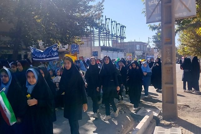 اقتدار ملت ایران در راهپیمایی روز ۱۳ آبان شهرستان خلیل‌آباد 