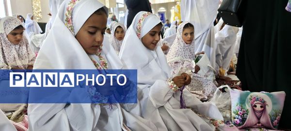 شروع قصه بندگی با دست های کوچک