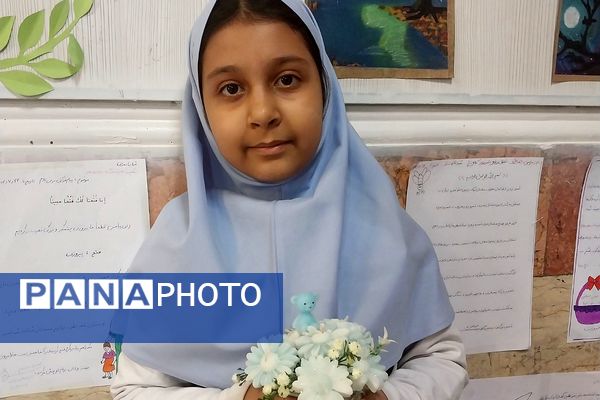 نمایشگاه دست سازه های دانش‌آموزی در دبستان شهید مجید مجیدی ناحیه دو شهرری 