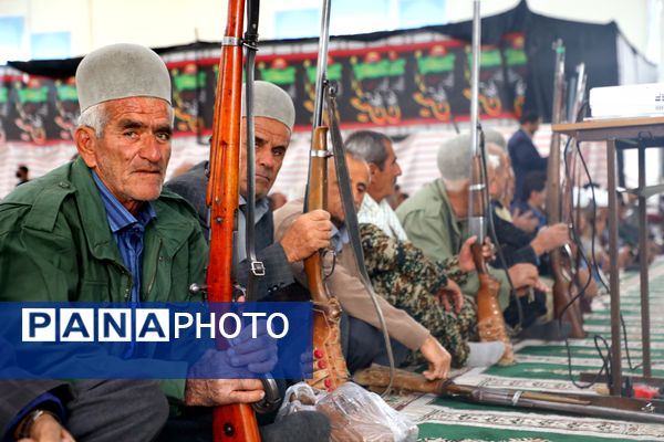 اجتماع همایش «شکوه اقتدار» بسیجیان در لنده