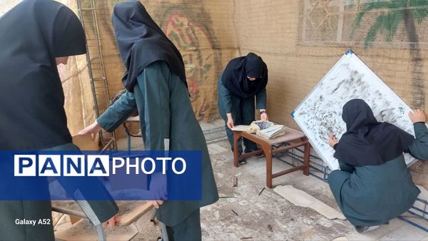 افتتاح نمایشگاه نبرد ناتمام در دبیرستان صدرا ابرکوه