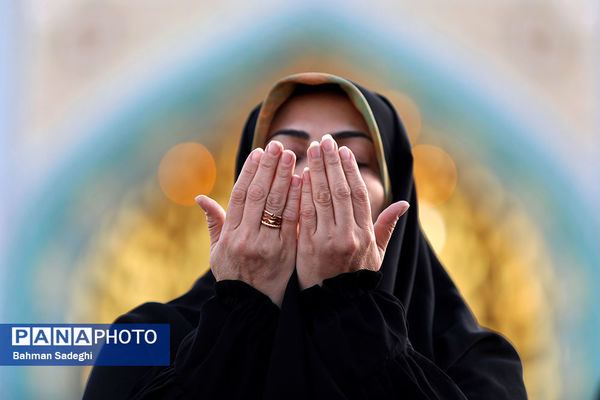 نماز عید فطر - امامزاده پنج تن لویزان