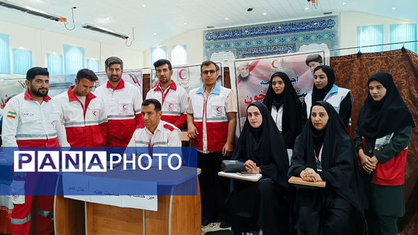حضور امدادگران و کارکنان جمعیت هلال احمر در نماز عبادی، سیاسی جمعه شهرستان مارگون