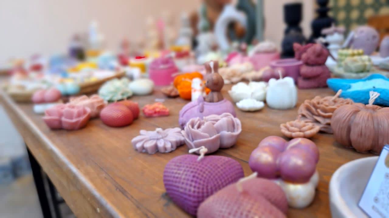 برگزاری نمایشگاه صنایع دستی دختران ساوجی در عمارت صالحی