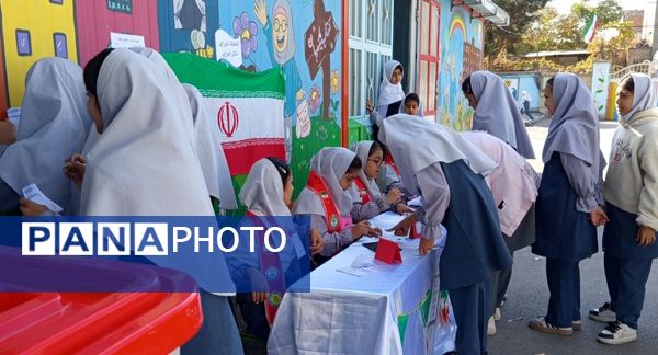 جشن مشارکت دانش‌آموزان؛ برگزاری انتخابات شورای دانش‌آموزی در مدرسه پیامبر اعظم(ص)