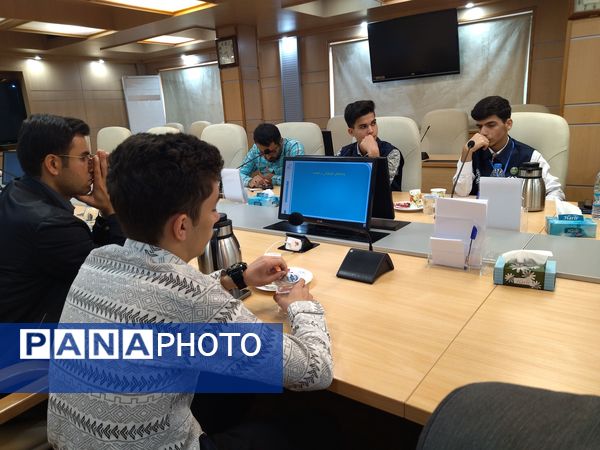 بازدید دانش‌آموز خبرنگاران پانا از ستاد ویژه توسعه فناوری نانو؛ آشنایی با دنیای فناوری‌های نوین