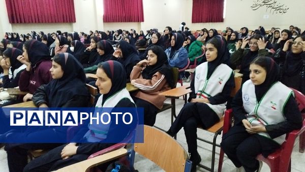 برگزاری هفته ماها در دبیرستان علامه جعفری ناحیه ۳