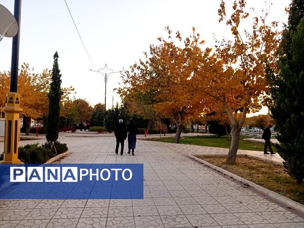 طبیعت زیبای کاشمر در پاییز