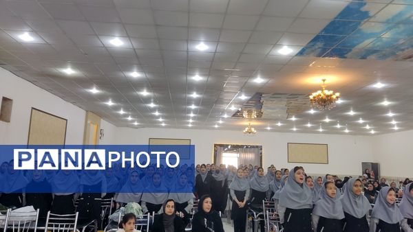  جشن  شب یلدا دبیرستان نمونه دولتی مهرورزان
