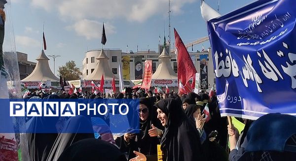 خروش پرشور مردم مشهد در روز ملی مبارزه با استکبار جهانی