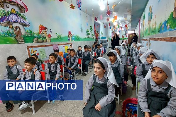 برگزاری جشن غنچه‌ها در کهریزک 