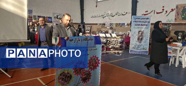 افتتاح نمایشگاه دست‌سازه‌های هنرجویان هنرستان‌های محمودآباد 