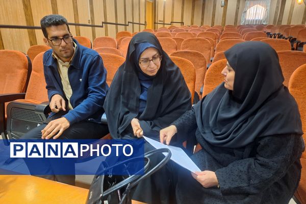 ایجاد انگیزه و خلاقیت در دانش‌آموزان با اجرای تئاتر درسی 